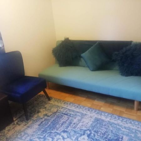 Single Bedroom In A Cozy Maisonette - Bushey Εξωτερικό φωτογραφία