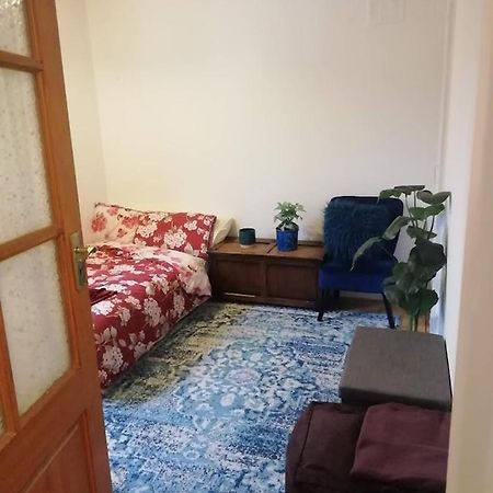 Single Bedroom In A Cozy Maisonette - Bushey Εξωτερικό φωτογραφία
