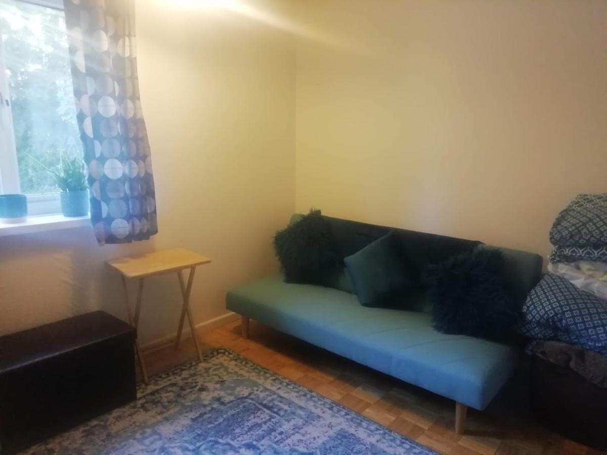 Single Bedroom In A Cozy Maisonette - Bushey Εξωτερικό φωτογραφία